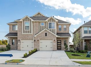 1072 Happy Holly Rd, Lavon, TX 75166