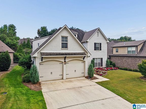 4th image of 369 Strathaven Dr