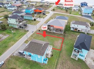 933 Clara St, Crystal Beach, TX 77650