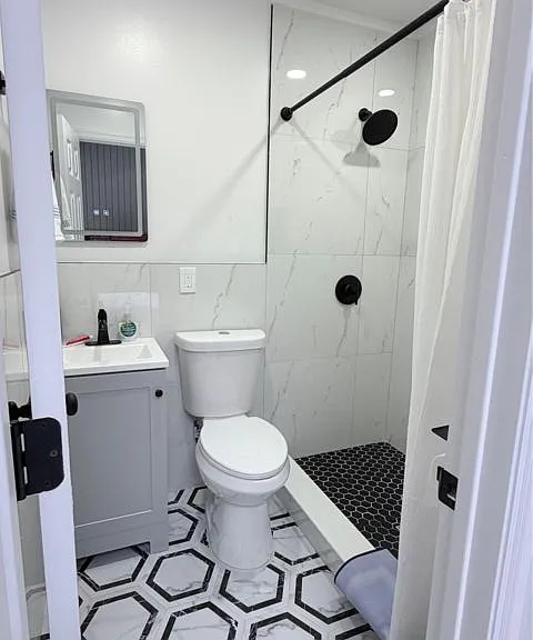 4 Julie Ln — Photo 3