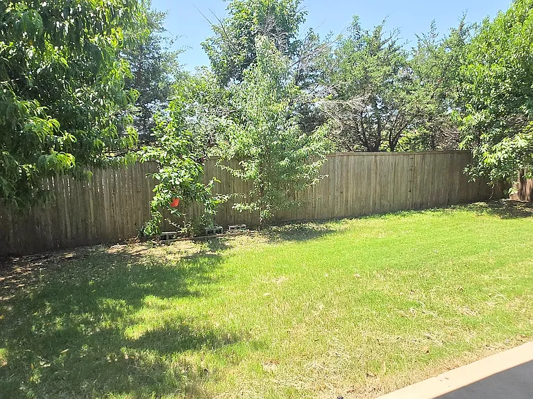 2614 Independence Dr — Photo 14