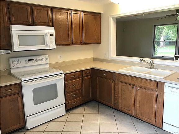 5th image of 32139 Hidden Acre Dr