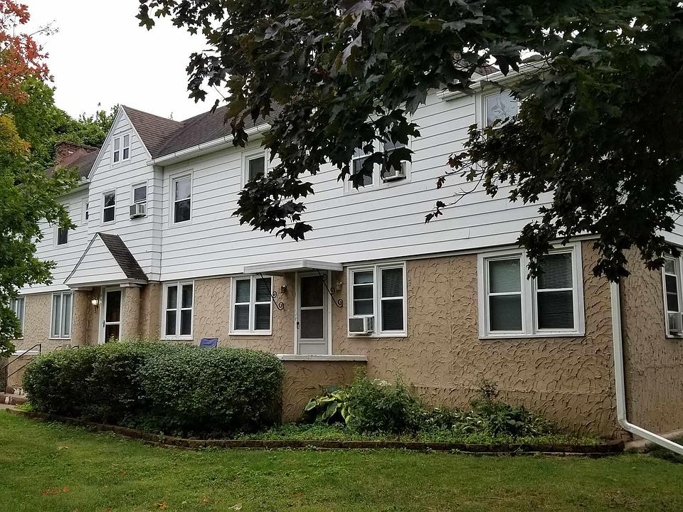 2nd image of 905 5th Ave S