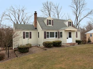 197 High St, Stirling, NJ 07980