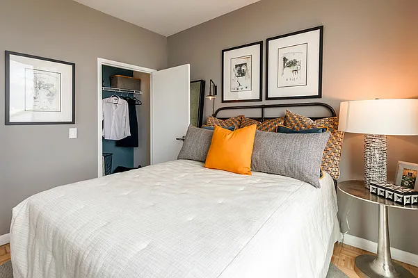 Rented by Greystar | media 68