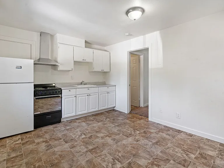 6045 NE Simpson St #6051-B — Photo 4
