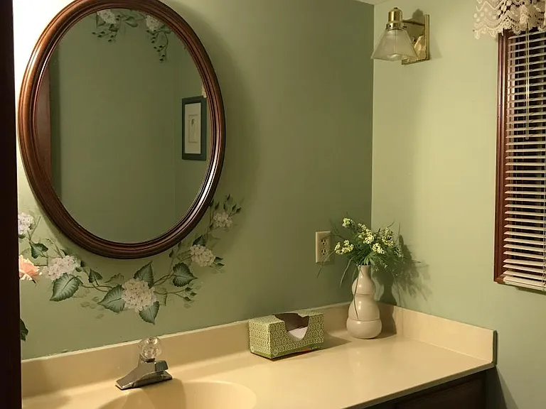 first floor bath room