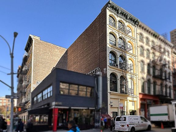 2nd image of 34 Walker St