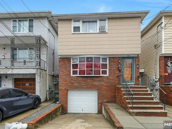 225 Cleveland Ave, Harrison, NJ 07029