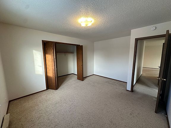 3rd image of 1502 E Gateway Cir S #301