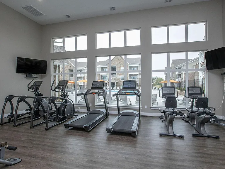 Trails at Hunter Pointe — Photo 14