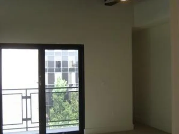 350 E Short St #329, Lexington, KY 40508