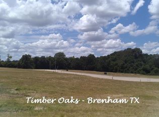 1701 Twin Oaks Cir, Brenham, TX 77833