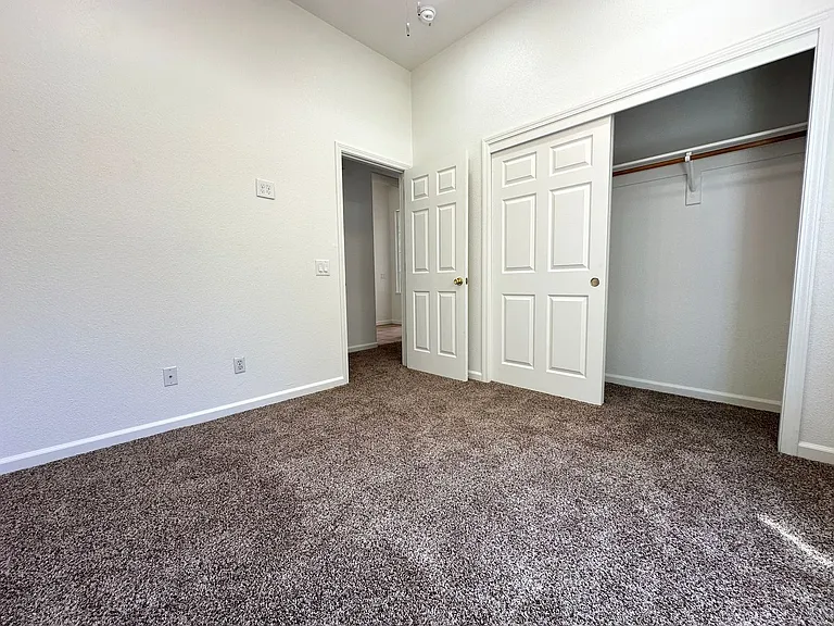 3545 Laguna Ct — Photo 20