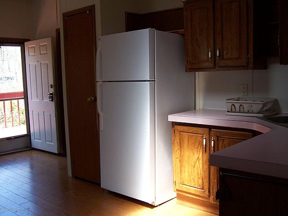 5th image of 176 W Hillary Dr