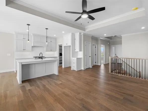 25031 W 94th Ter, Lenexa, KS 66227