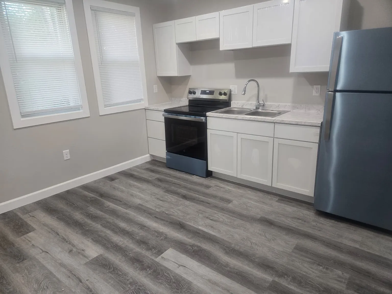 2 bed, $1,200 — Photo 2