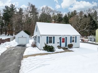 365 Maple Rd, Longmeadow, MA 01106