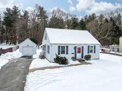 365 Maple Rd, Longmeadow, MA, 01106