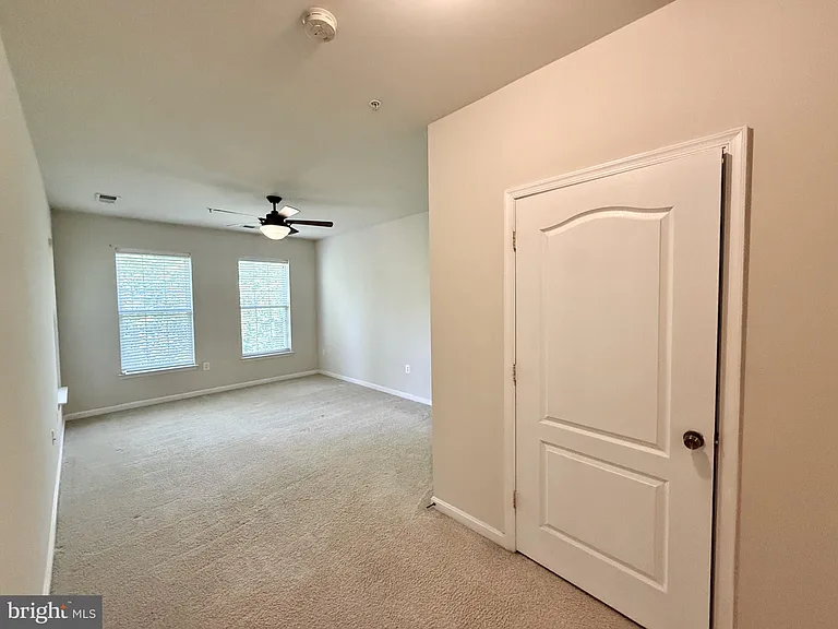9720 Holmes Pl #403 — Photo 9