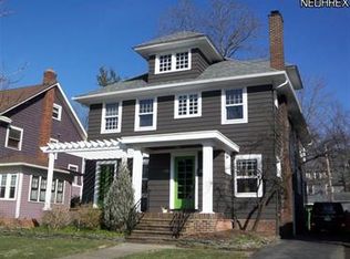 2211 Kerrwood Rd, Cleveland Heights, OH 44118