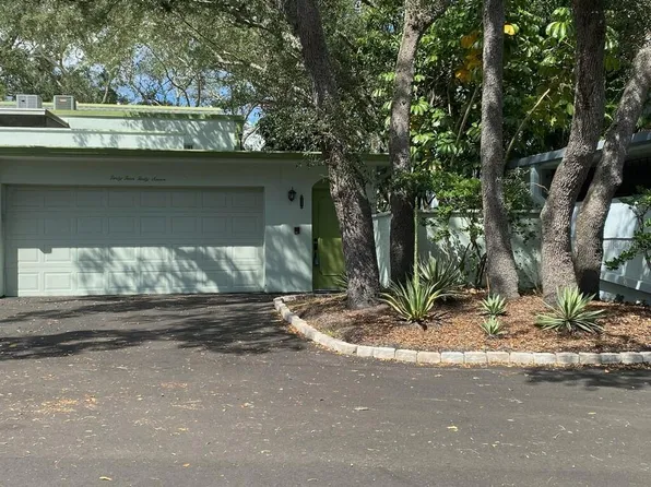 4447 Vieux Carre Cir, Tampa, FL 33613