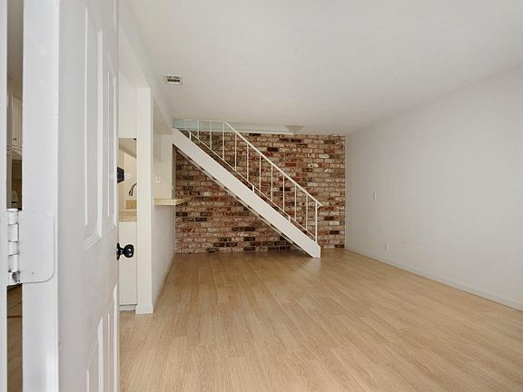 4th image of 38 Lassen Lane