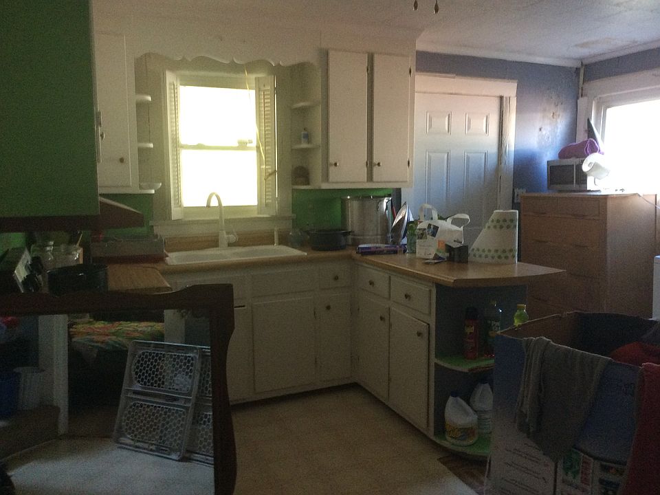 2nd image of 308 S Benjamine St