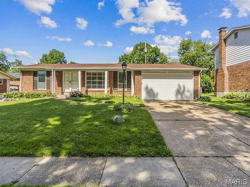 1st image of 9709 Brookmere Dr