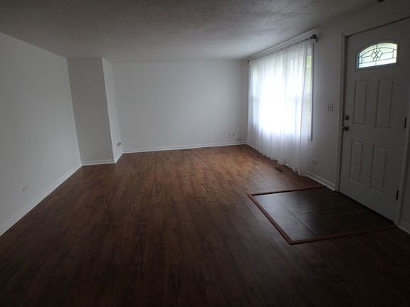 3rd image of 1119 Denver Dr