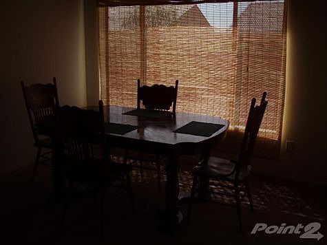 3rd image of 1423 Palm Dr