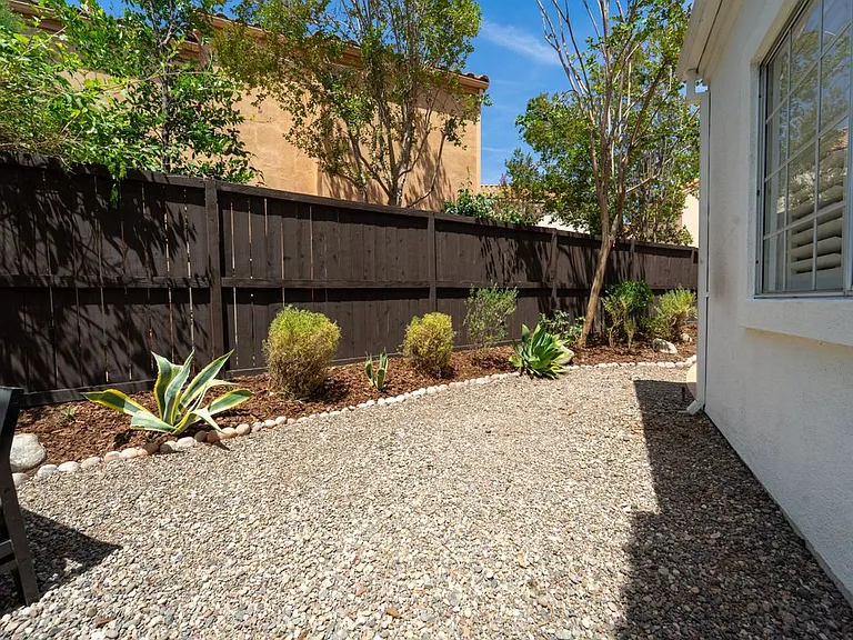 4365 Oak Glen St — Photo 17