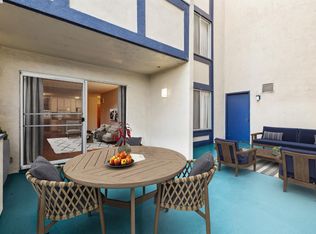 955 Shorepoint Ct APT 107, Alameda, CA