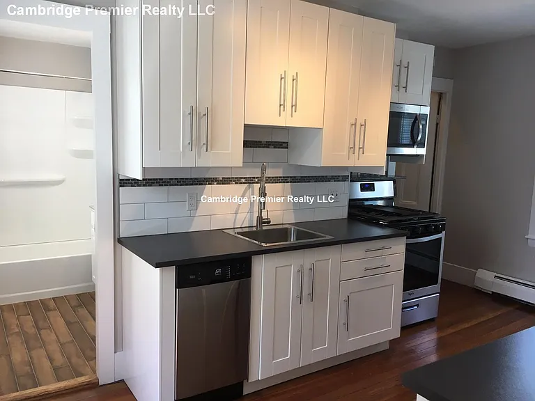 34 Springfield St — Photo 8