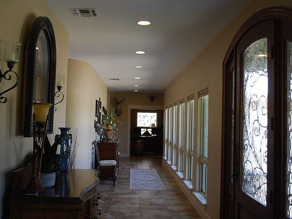 3rd image of 111 Stablewood Ln