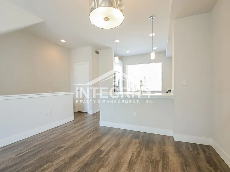 5557 W 10th Ave — Photo 7