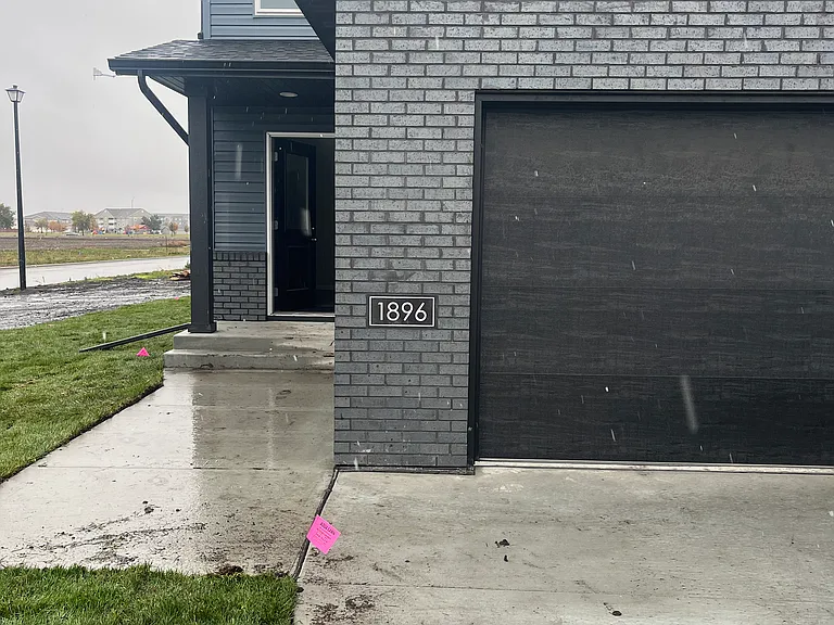 1896 Tobi Ln — Photo 14