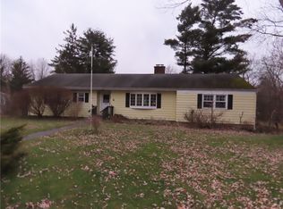 2 Beach Rd, Marcellus, NY 13108