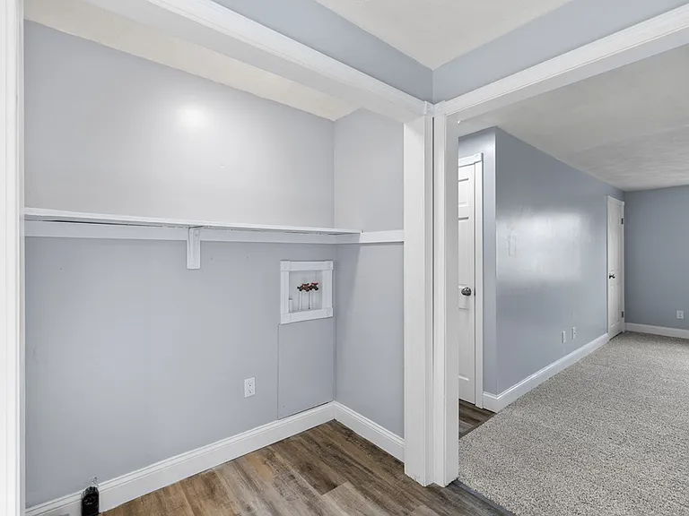 Drummond Estates Apartments — Photo 9