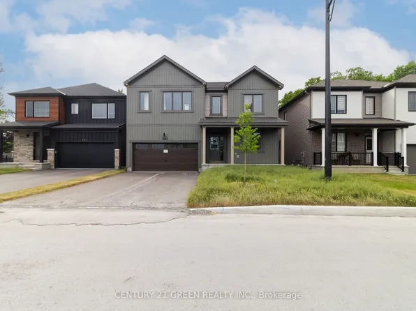 123 Tonic Cres, Kanata, ON K2K 1X7