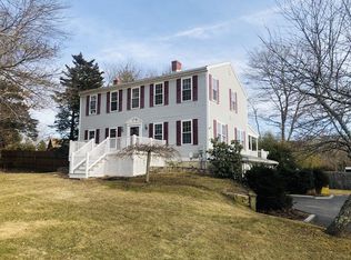 489 Hailes Hill Rd, Swansea, MA 02777