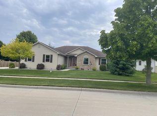 4321 Deerfield Ln, Manitowoc, WI 54220