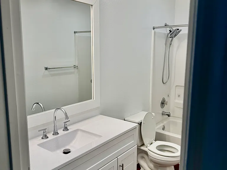 1208 Creek Knl — Photo 11