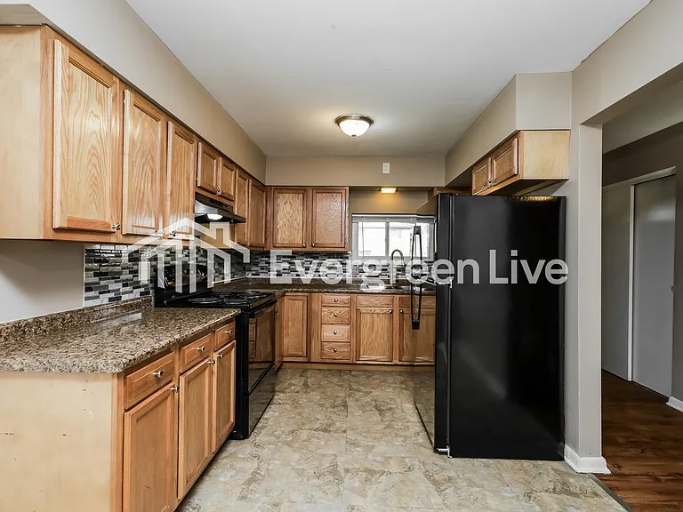 10941 Corona Rd — Photo 7