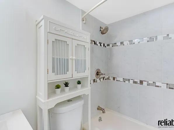 17a Gregory Lane image 6 of 8