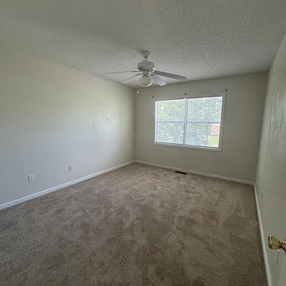 108 Woodmere Dr — Photo 11