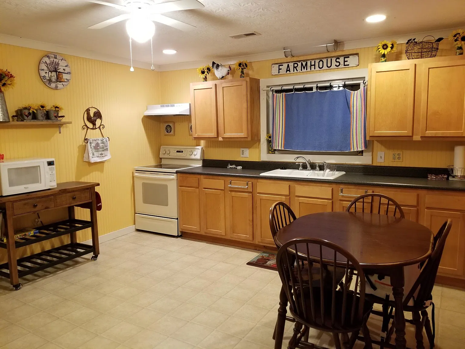 2 bed, 1050 sqft, $1,250 — Photo 4