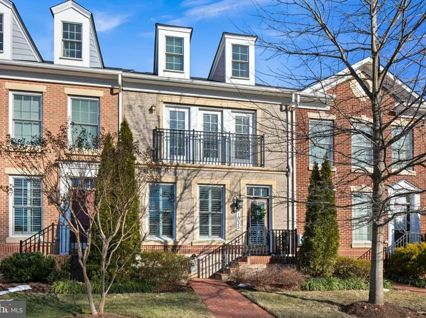 1035 N Kensington St, Arlington, VA 22205