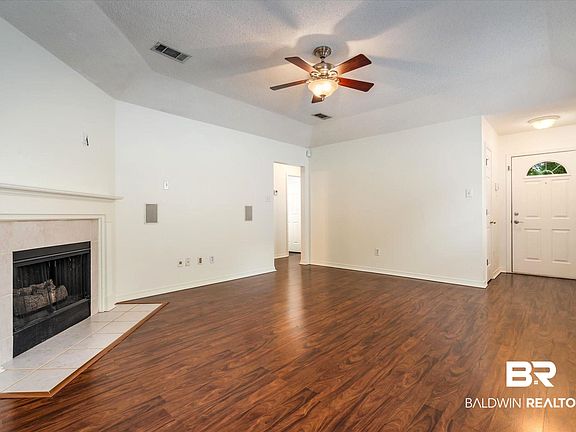 2nd image of 665 Willow Pointe Dr