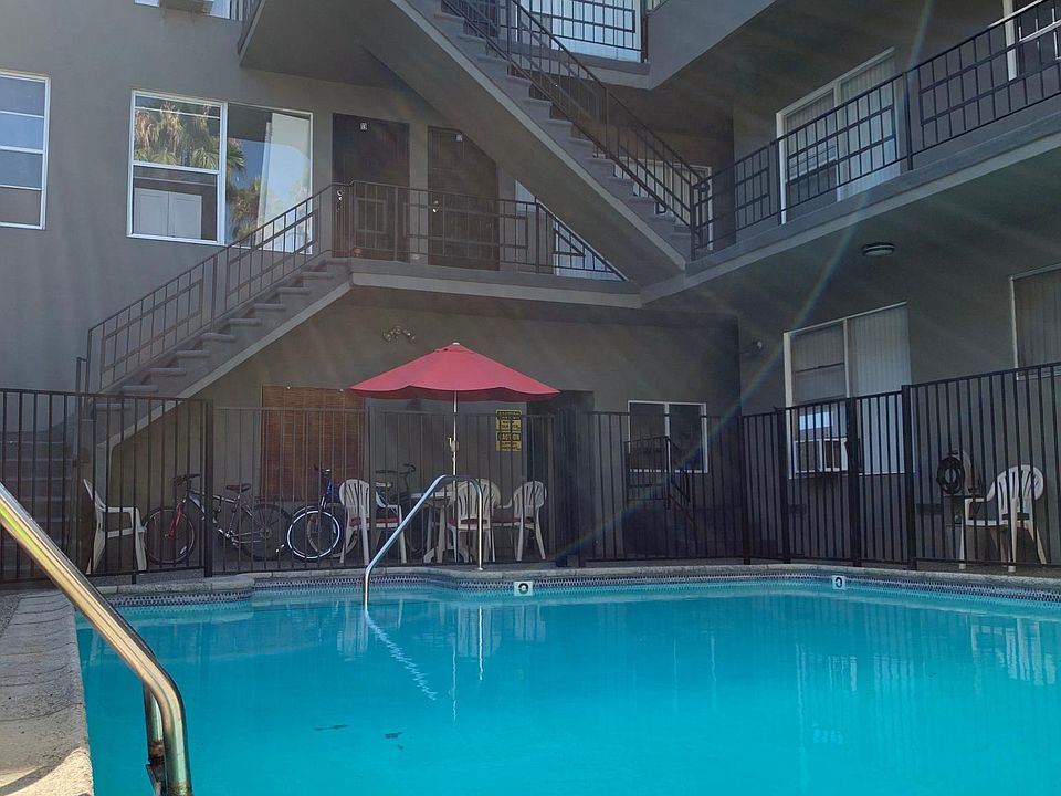 1st image of 1247 N Sycamore Ave APT 9